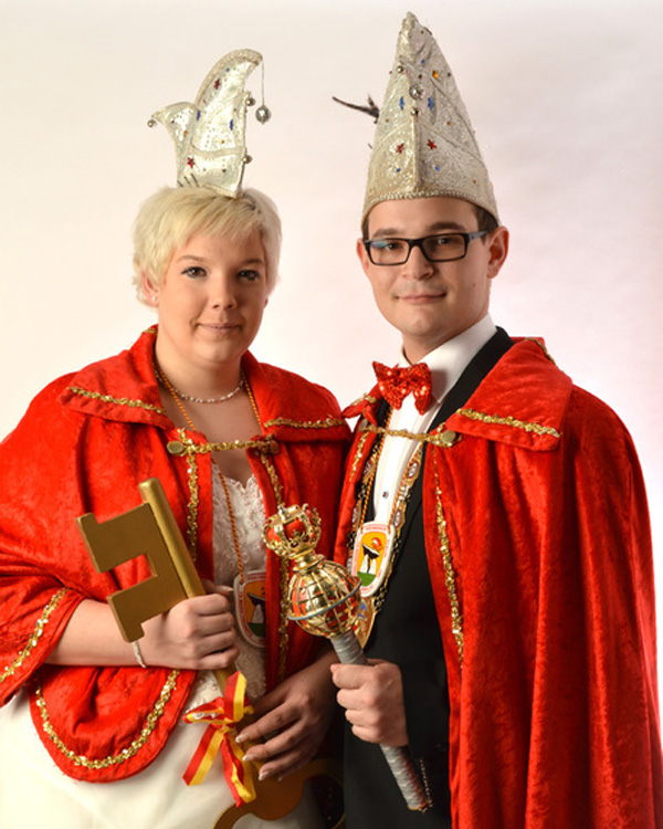 Prinz Michael V. Ackerbursch vom Weihersbaum und Prinzessin Jenny I. Feuermieze vom Spritzgebäck